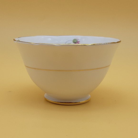 Tea Cup & Saucer by Collingwoods - Picture 7 of 11